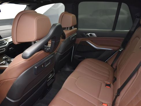 Certified 2022 BMW X5 xDrive45e w/ Premium Package image 15