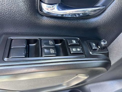 Used 2024 Nissan Titan PRO-4X w/ Pro-4x Convenience Package AWD/4WD image 19