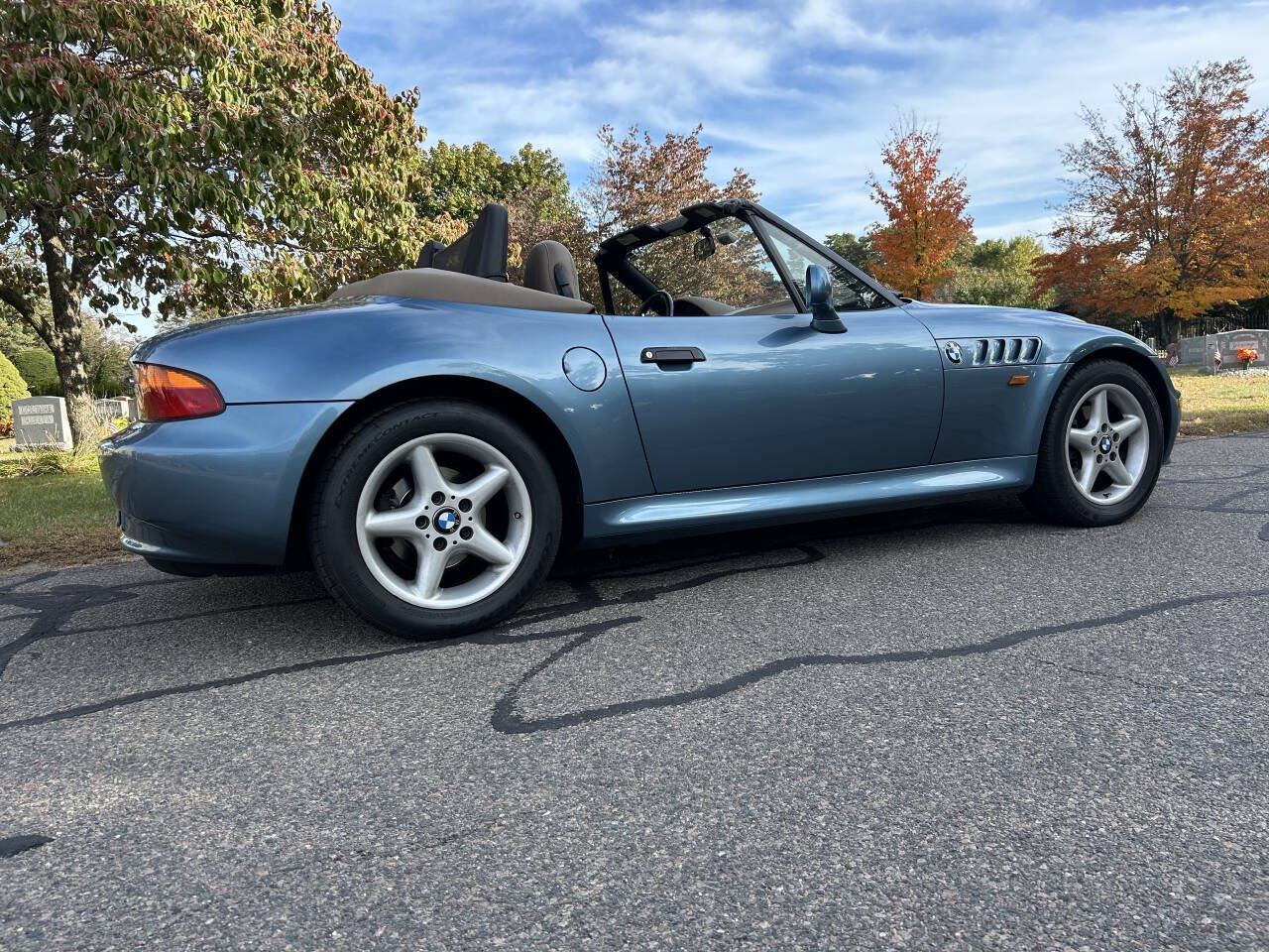 Used 1997 BMW Z3 2.8 RWD image 4