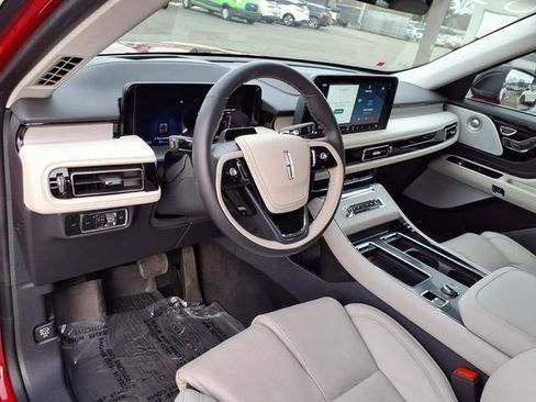 Used 2025 Lincoln Aviator Reserve w/ Equipment Group 201A AWD/4WD image 22