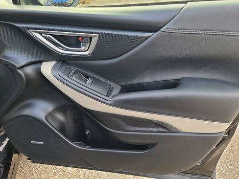 Used 2022 Subaru Forester Limited image 22