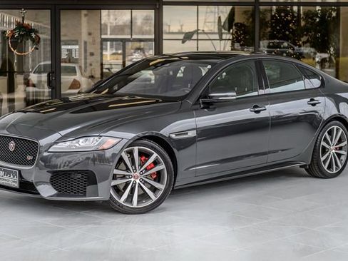 Used 2018 Jaguar XF S image 2