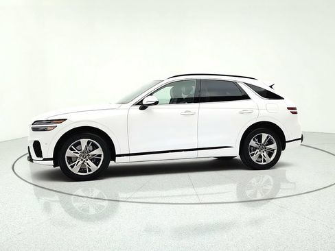 Used 2022 Genesis GV70 3.5T Sport w/ Sport Advanced Package AWD/4WD image 4
