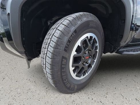 New 2026 Toyota 4Runner TRD Off-Road Premium AWD/4WD image 33