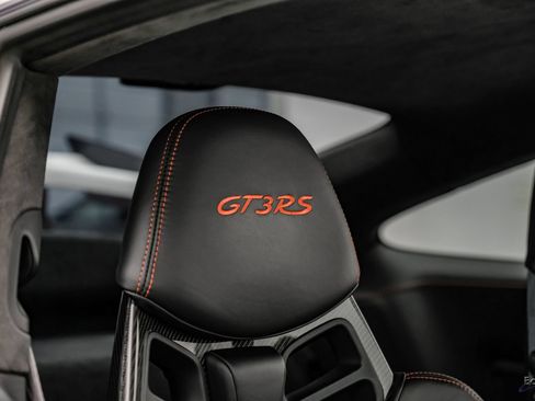 Used 2019 Porsche 911 GT3 RS RWD image 63