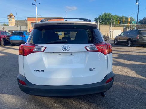 Used 2015 Toyota RAV4 XLE AWD/4WD image 11