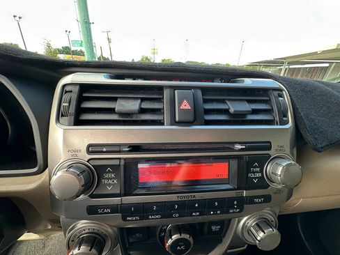 Used 2013 Toyota 4Runner SR5 AWD/4WD image 26
