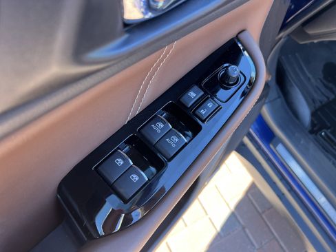 Used 2017 Subaru Outback 3.6R Touring image 15