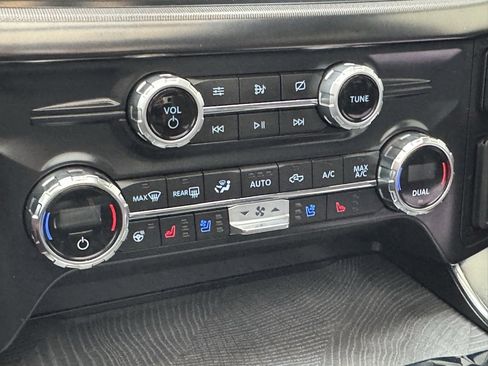 Certified 2021 Ford F150 Platinum w/ Equipment Group 701A High image 46