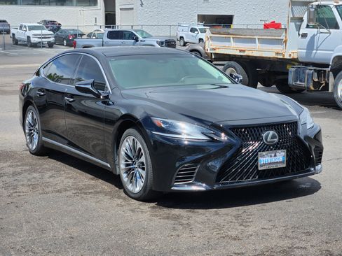 Used 2018 Lexus LS 500 AWD w/ Luxury Package image 4