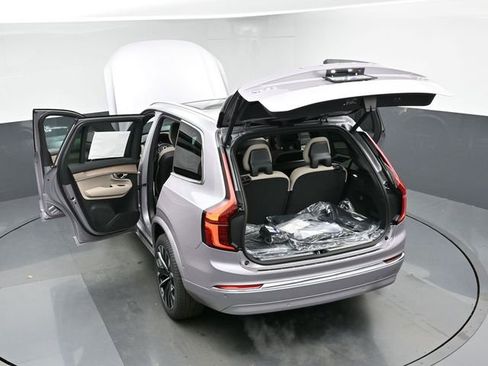 New 2026 Volvo XC90 B6 Plus w/ Protection Package Premier image 51