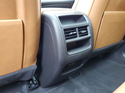 Used 2023 Cadillac XT5 Premium Luxury image 27