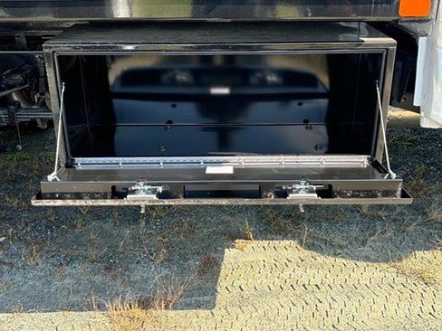 New 2024 Ford F550 4x4 SuperCab Super Duty image 10