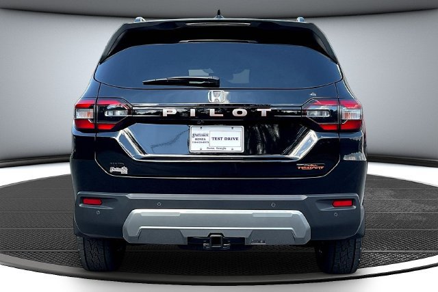 New 2026 Honda Pilot TrailSport image 4