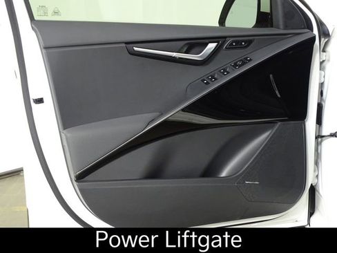 Certified 2023 Kia Niro Wave image 17