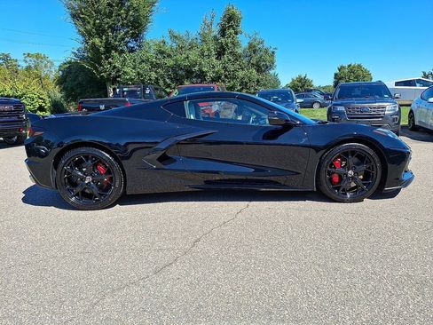 Used 2022 Chevrolet Corvette Stingray Preferred Cpe w/ Z51 Performance Package image 10
