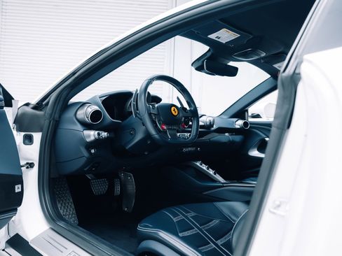 Used 2019 Ferrari 812 Superfast image 2