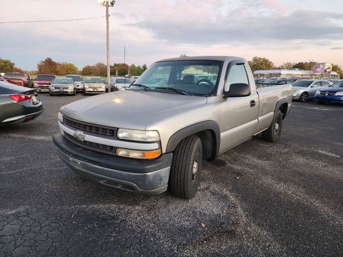 Used 2000 Chevrolet Silverado 1500 2WD Regular Cab image 11