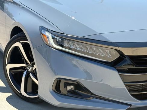Used 2022 Honda Accord Sport Special Edition image 3
