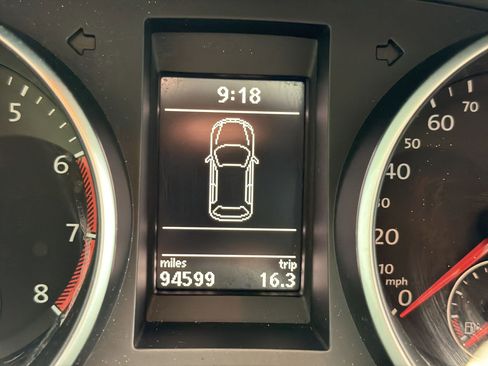 Used 2011 Volkswagen GTI Autobahn image 19