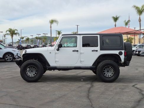 Used 2018 Jeep Wrangler Unlimited Sport S image 9