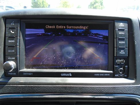 Used 2019 Dodge Grand Caravan SXT FWD image 17