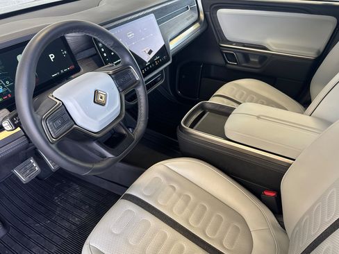 Used 2024 Rivian R1S Adventure AWD/4WD image 9