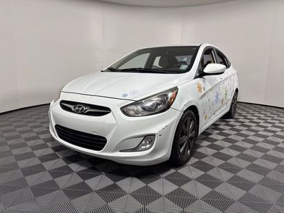 Used 2012 Hyundai Accent GLS w/ Premium Pkg 3