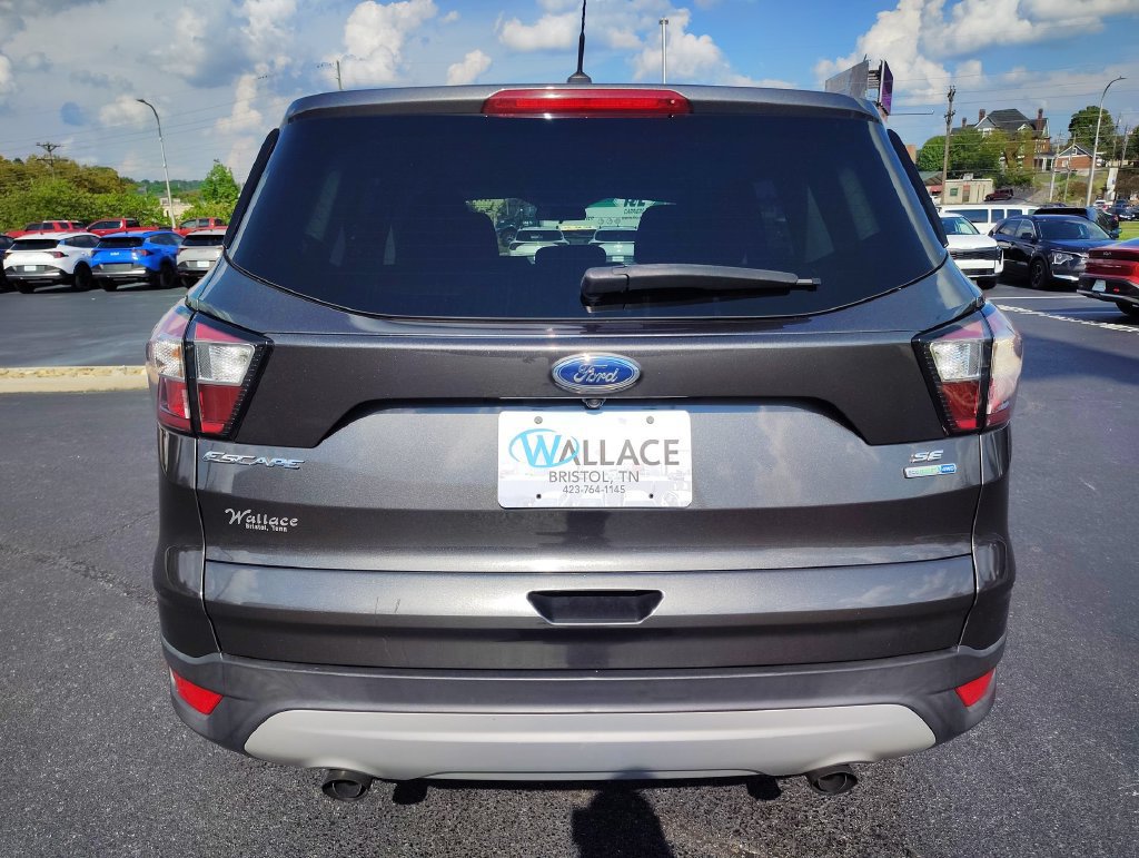 Used 2017 Ford Escape SE AWD/4WD image 5