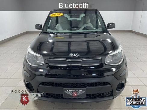 Used 2018 Kia Soul w/ Convenience Package FWD image 2