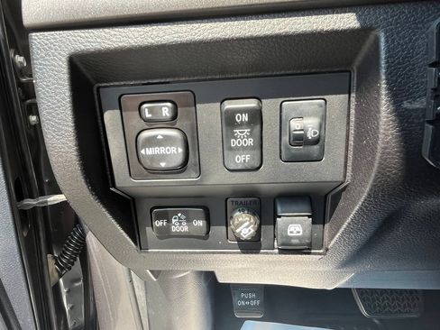 Used 2014 Toyota Tundra SR5 w/ TRD Off Road Package AWD/4WD image 17