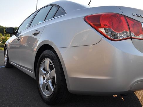 Used 2012 Chevrolet Cruze LS w/ Connectivity Package FWD image 13