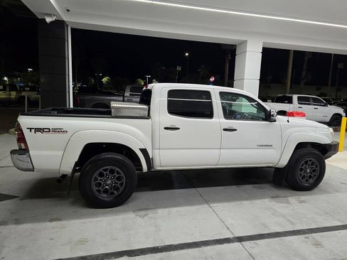 Used 2012 Toyota Tacoma 4x4 Double Cab w/ TRD Off-Road Pkg image 8