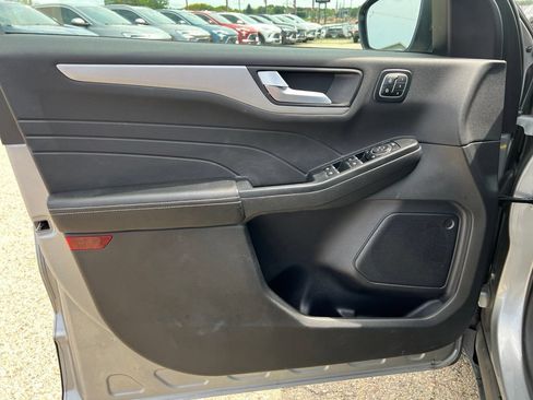 Used 2024 Ford Escape Platinum AWD/4WD image 16