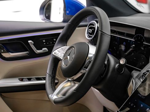 Used 2026 Mercedes-Benz GLC 300 w/ Winter Package image 19