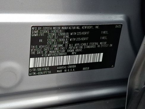 Used 2025 Toyota RAV4 LE AWD/4WD image 25