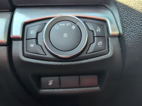 Used 2018 Ford Explorer Limited FWD image 17