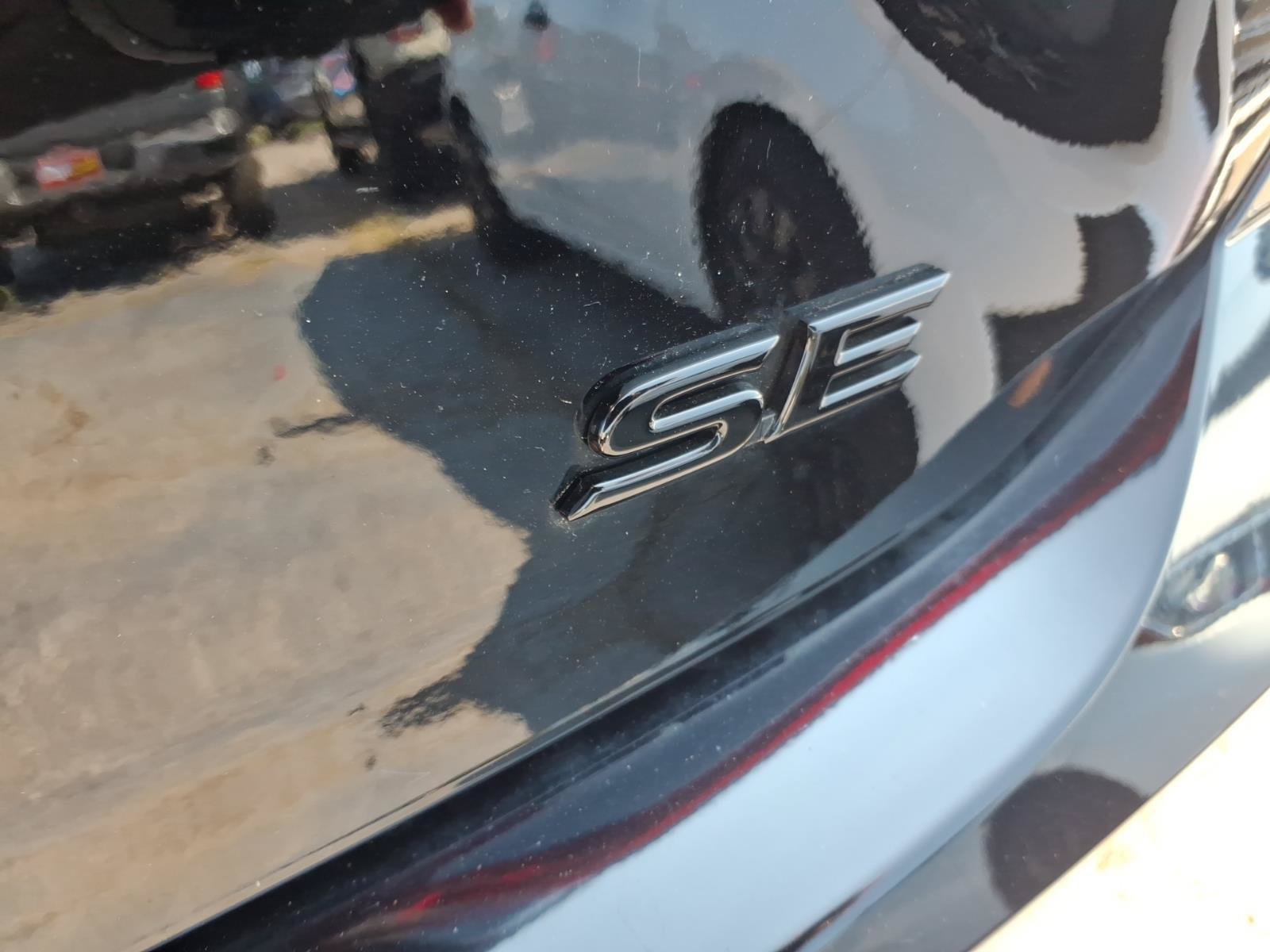 Used 2026 Toyota Camry Hybrid FWD image 13