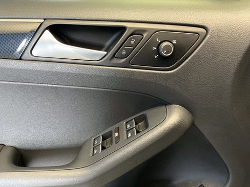 Used 2015 Volkswagen Jetta TDI SEL FWD image 10