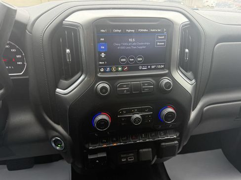 Used 2022 Chevrolet Silverado 1500 LT w/ All Star Edition Plus image 17
