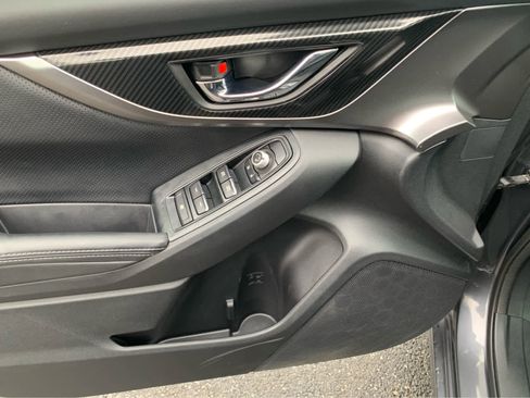 Used 2018 Subaru Impreza 2.0i Limited image 13