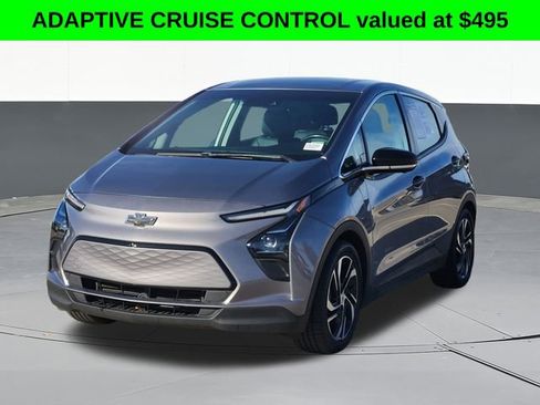 Used 2023 Chevrolet Bolt LT w/ Infotainment Package image 4