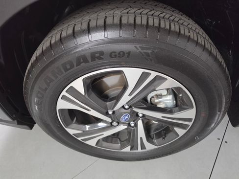 Used 2025 Subaru Crosstrek 2.5i Sport AWD/4WD image 9