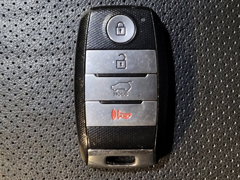 Used 2018 Kia Soul + w/ Primo Package FWD image 32