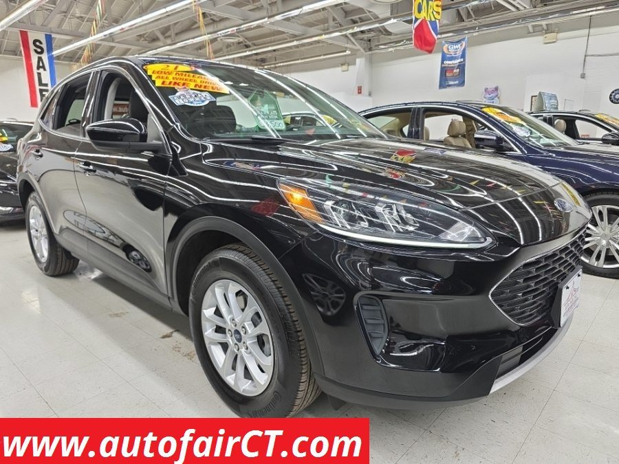 Used 2021 Ford Escape SE w/ Convenience Package AWD/4WD image 1