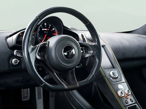 Used 2016 McLaren 675LT Coupe RWD image 43