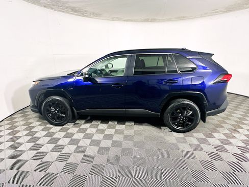 Used 2025 Toyota RAV4 XLE w/ Convenience Package FWD image 6