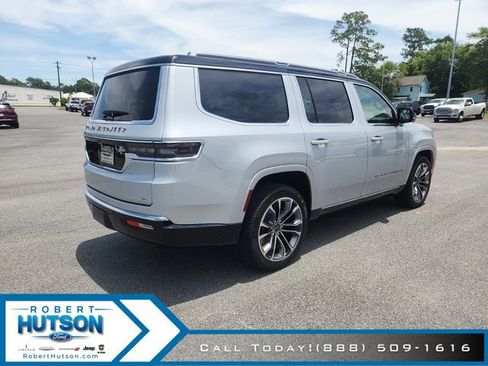 New 2024 Jeep Grand Wagoneer Series III w/ HD Trailer Tow Package image 6