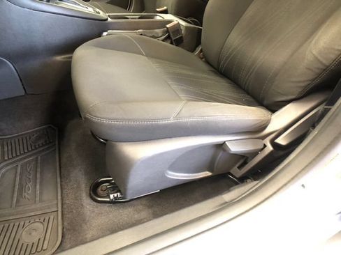 Used 2015 Ford Focus S FWD image 11