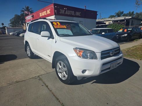 Used 2007 Toyota RAV4 Limited image 1